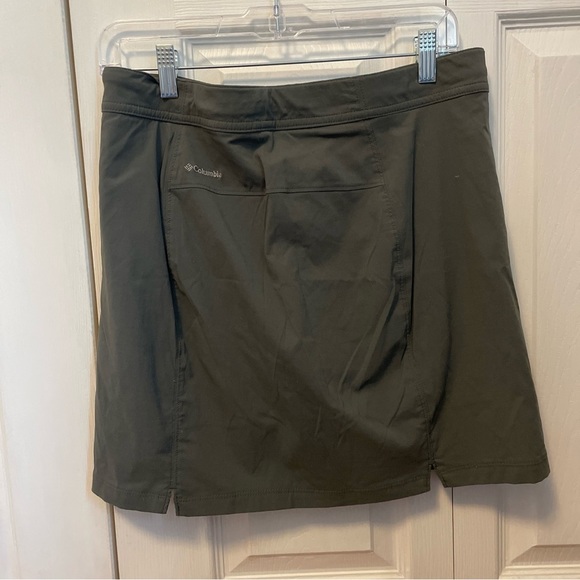 Columbia Omni-Shield Advanced Repellency Gray Activewear  Skort / 6/38. - Picture 2 of 6